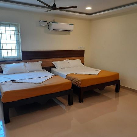 فندق Gūduvāncheriفي  Grk Residency المظهر الخارجي الصورة