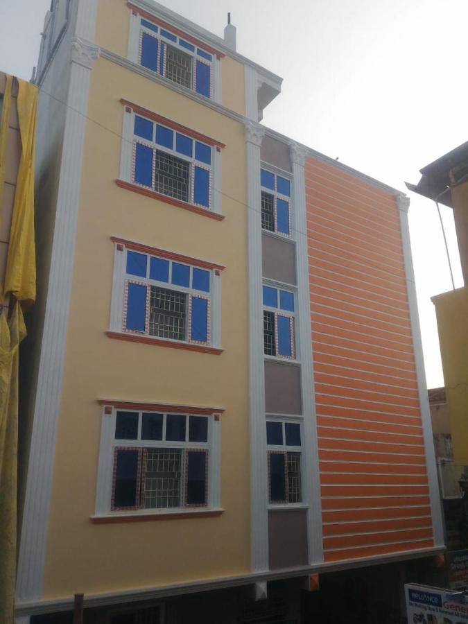 فندق Gūduvāncheriفي  Grk Residency المظهر الخارجي الصورة